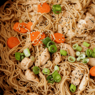 Bihon Pancit (Filipino Stir Fried Noodles)